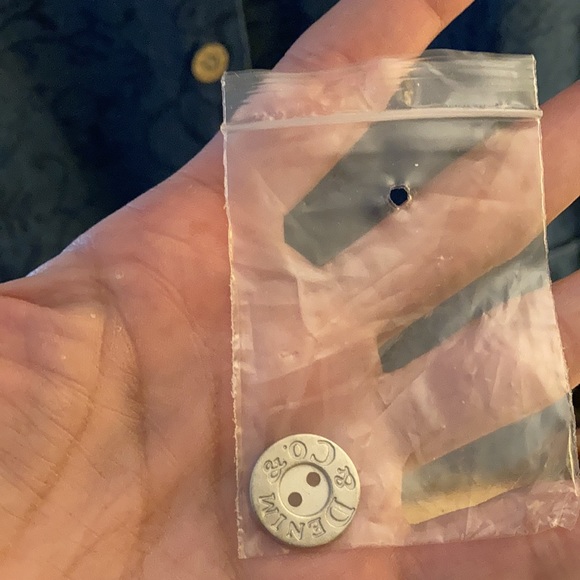 Denim & Co. patterned jean jacket 1X - Picture 10 of 10